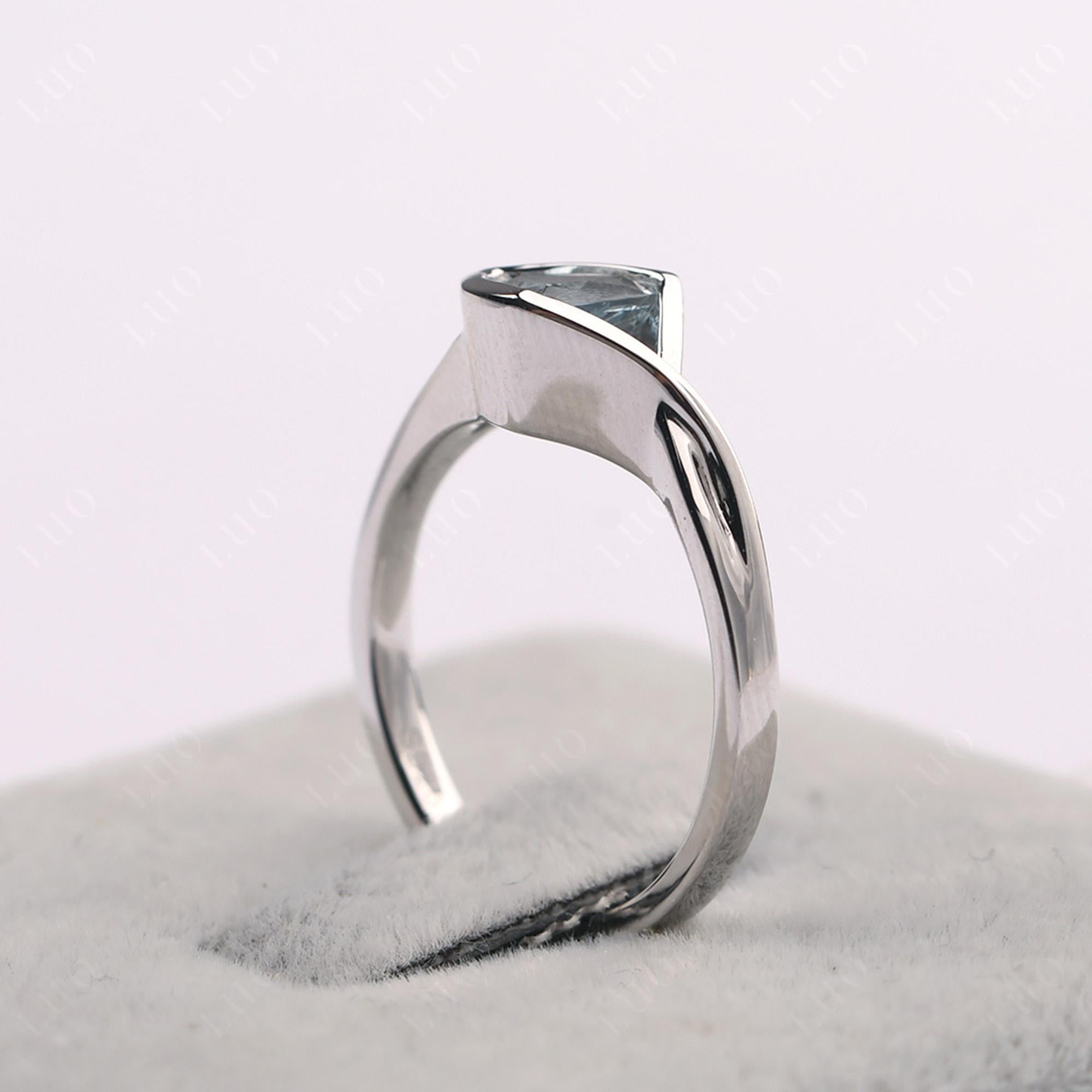 Trillion Cut Simple Aquamarine Ring - LUO Jewelry