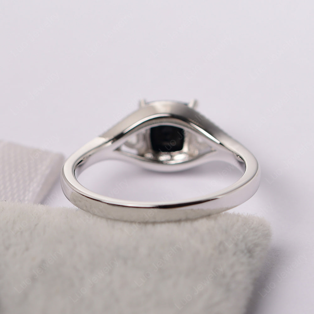 Vintage Black Stone Ring With Trillion Side Stone - LUO Jewelry