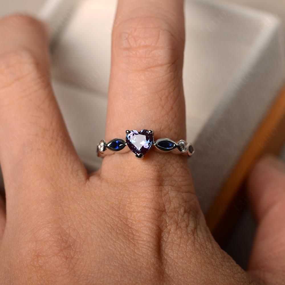 Heart Alexandrite Wedding Ring - LUO Jewelry