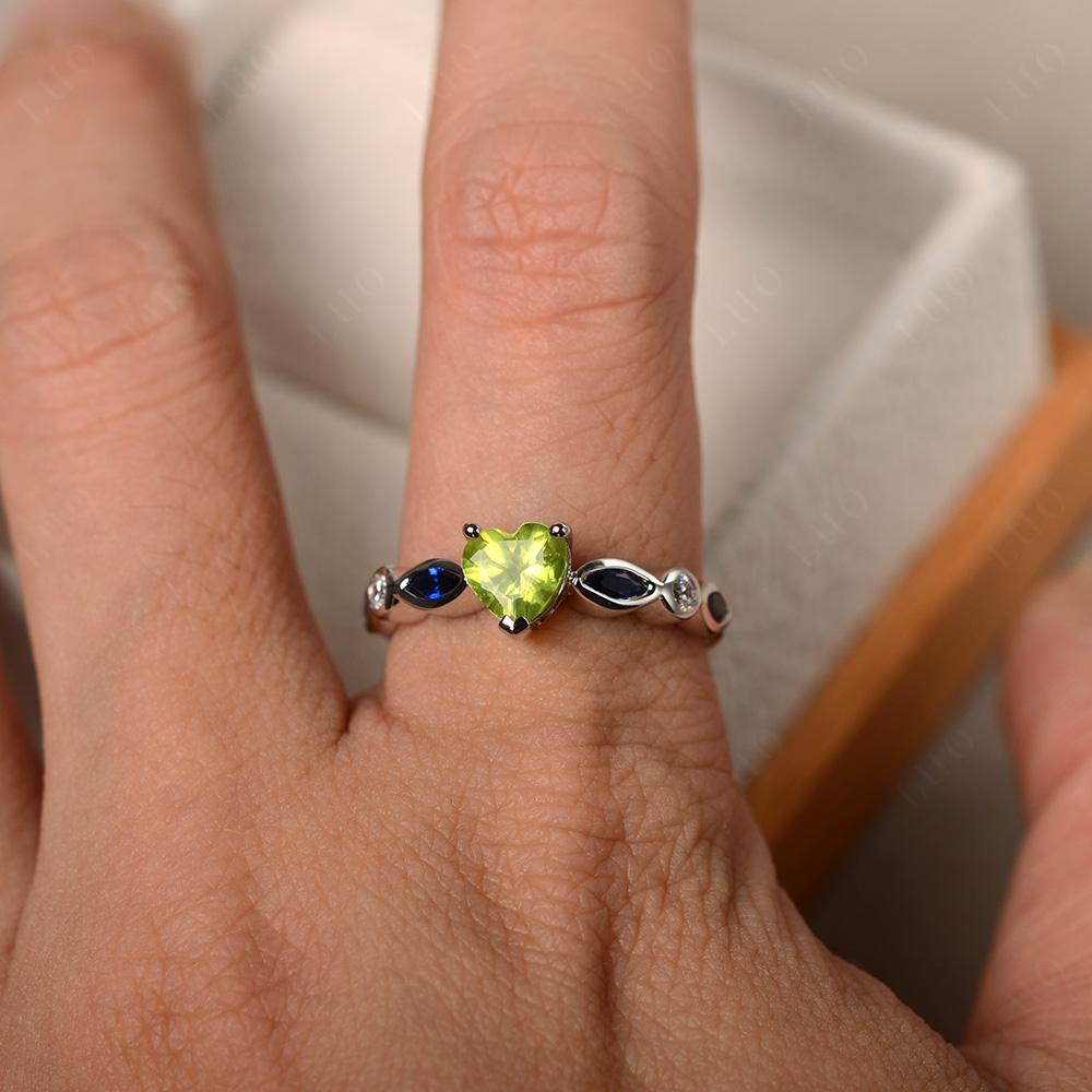 Heart Peridot Wedding Ring - LUO Jewelry