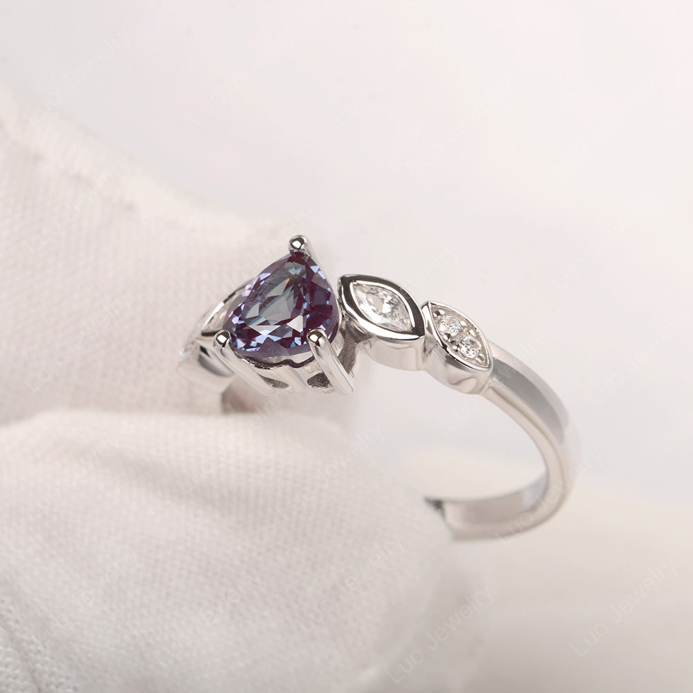 Vintage Heart Alexandrite Ring White Gold - LUO Jewelry