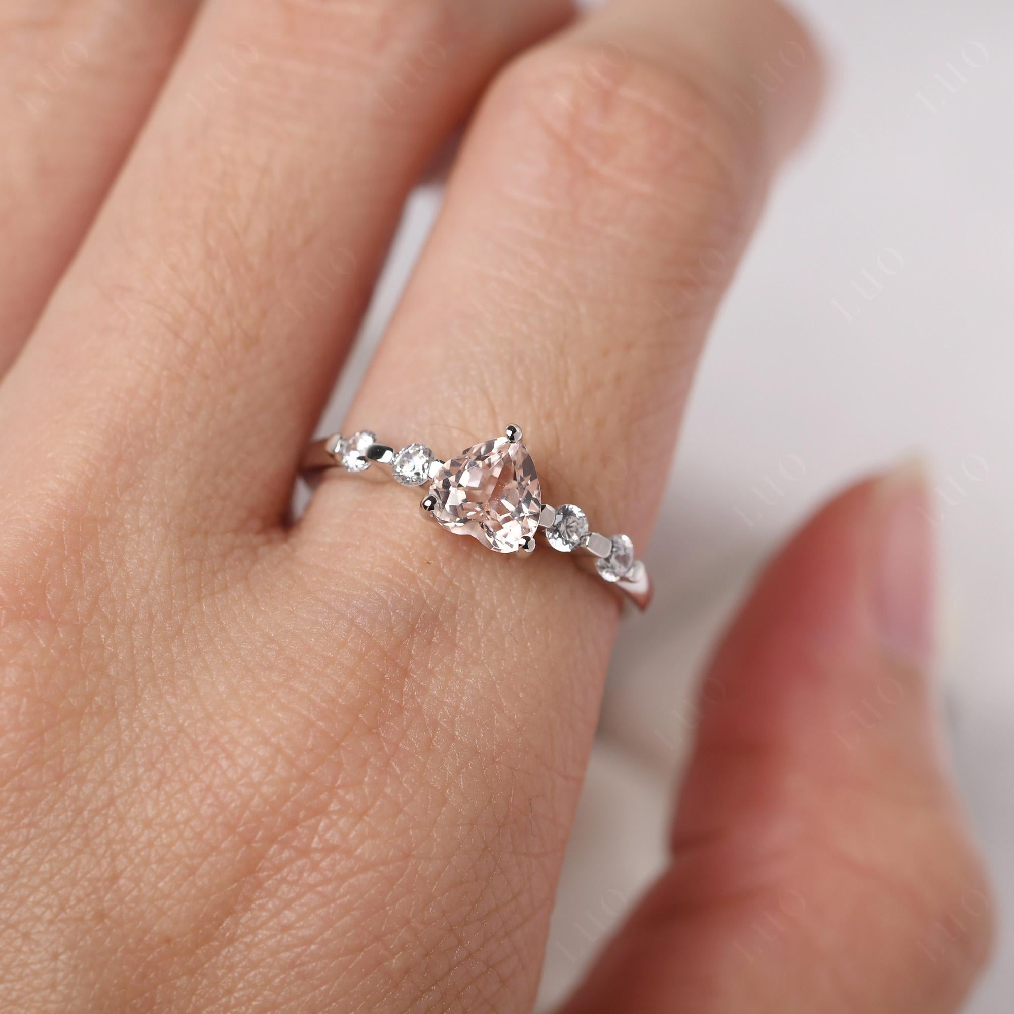 Dainty Heart Morganite Engagement Ring - LUO Jewelry