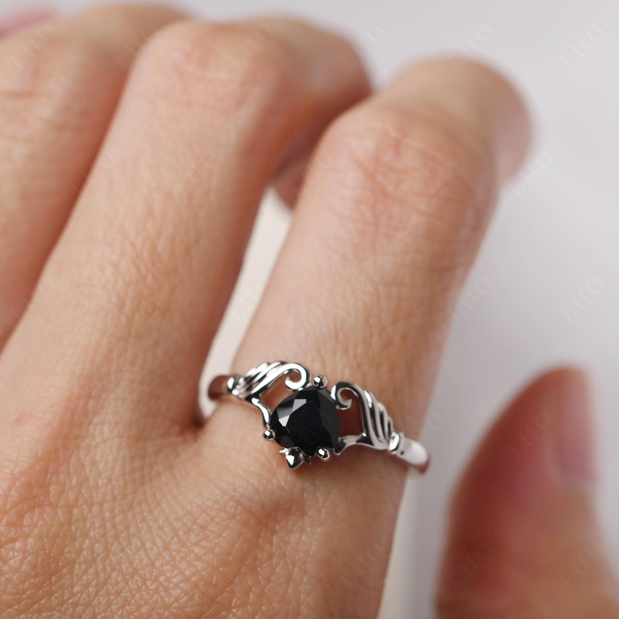 Heart Shaped Black Spinel Claddagh Ring - LUO Jewelry