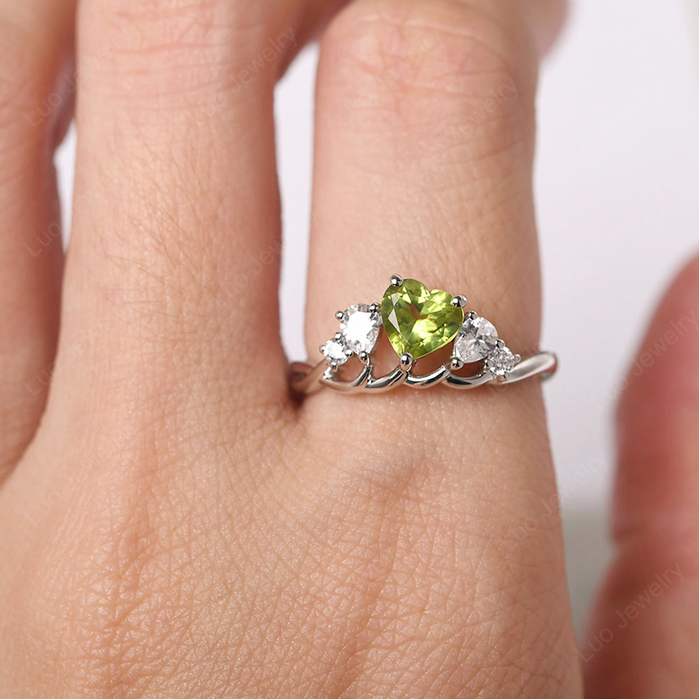 Heart Shaped Peridot Cluster Ring - LUO Jewelry