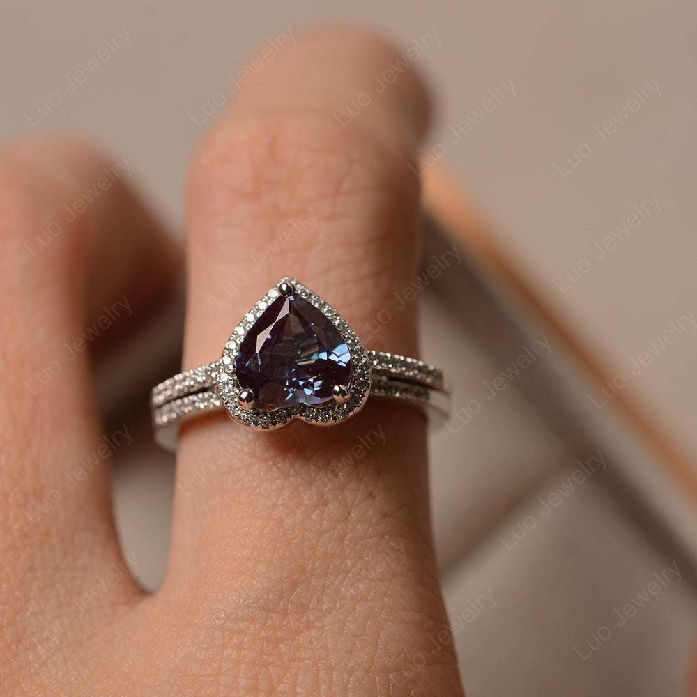 Heart Shaped Alexandrite Halo Bridal Set Ring - LUO Jewelry