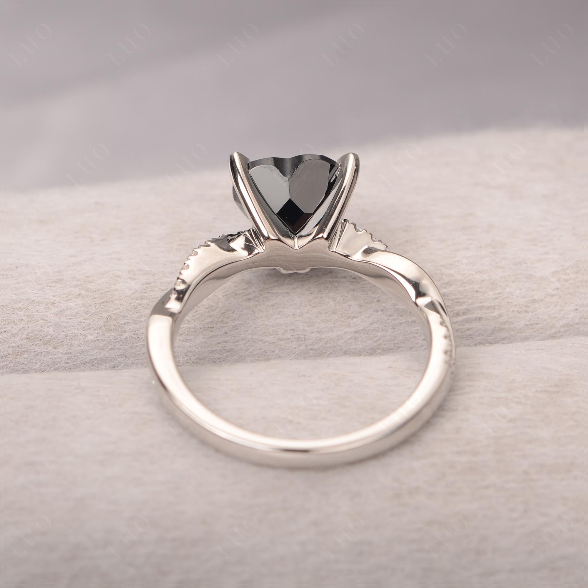 Twisted Heart Shaped Black Stone Ring - LUO Jewelry