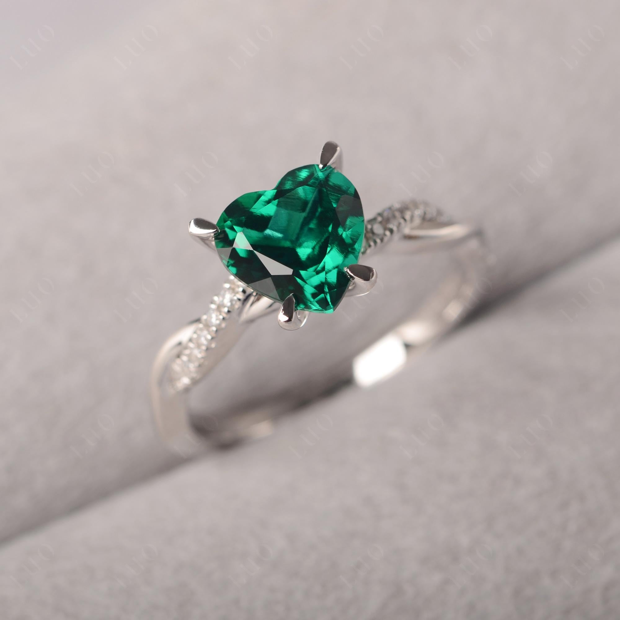 Twisted Heart Shaped Lab Emerald Ring - LUO Jewelry