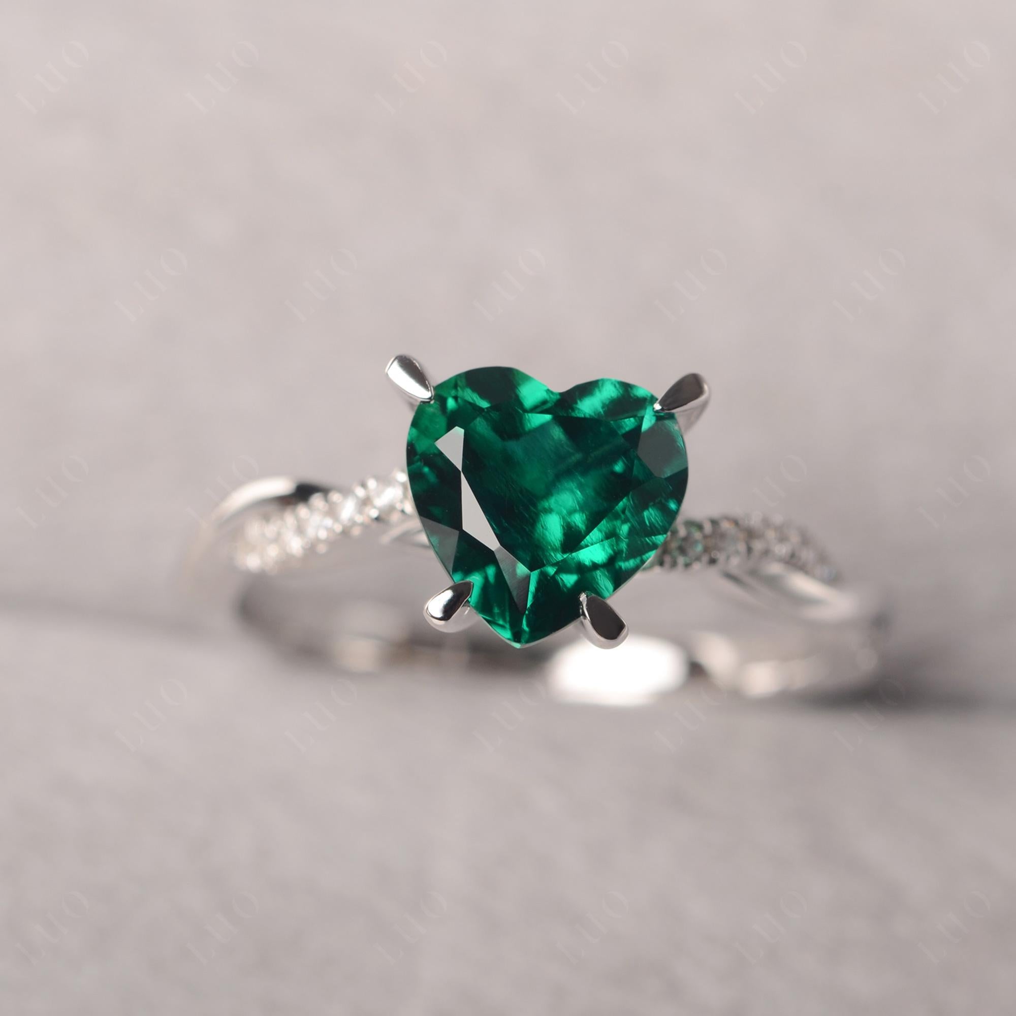 Twisted Heart Shaped Lab Emerald Ring - LUO Jewelry
