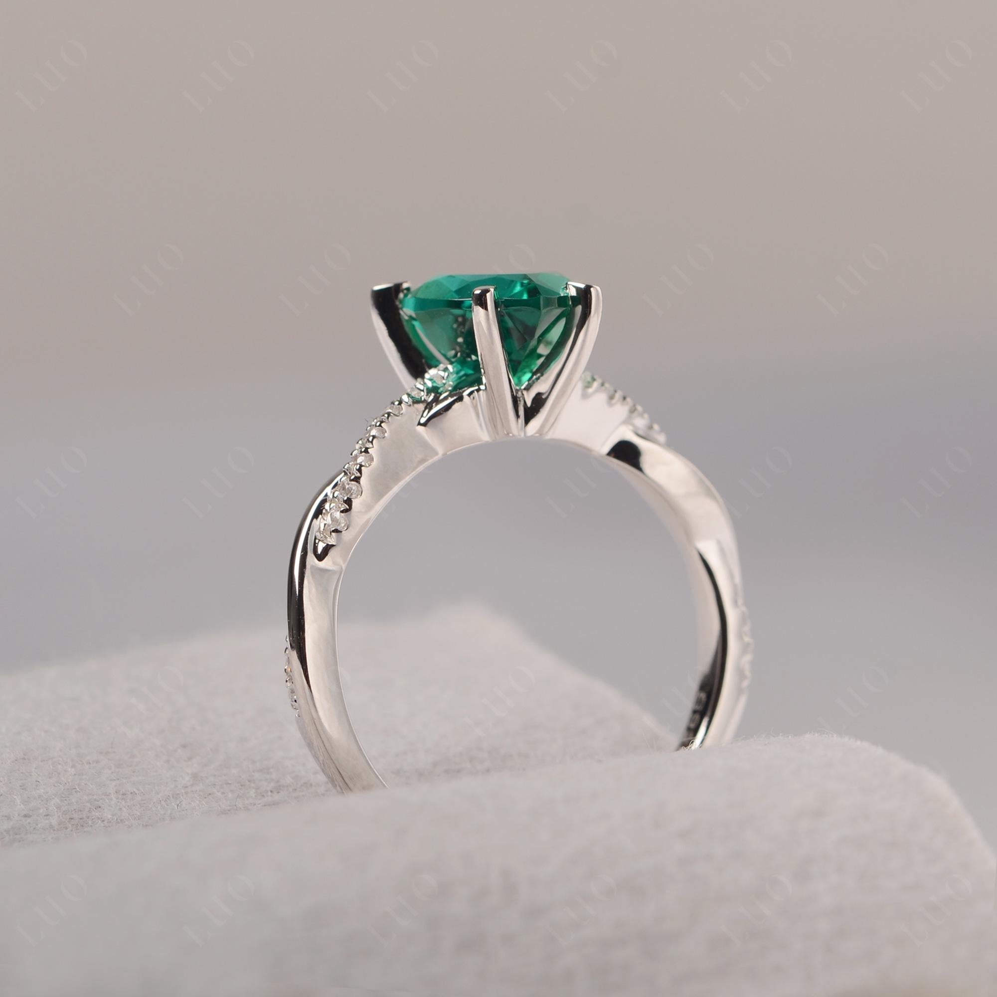 Twisted Heart Shaped Lab Emerald Ring - LUO Jewelry