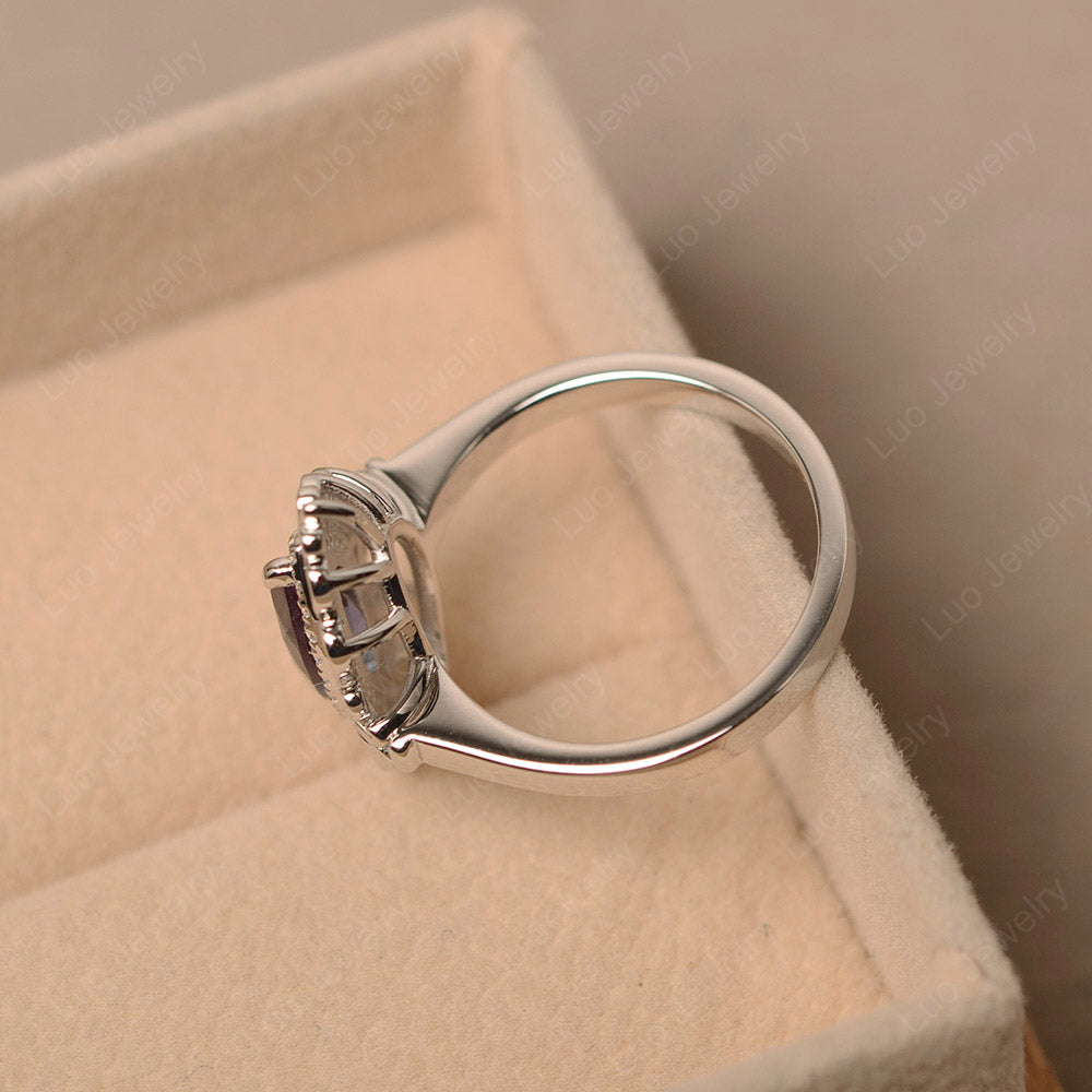 Vintage Alexandrit Halo Ring im Marquiseschliff
