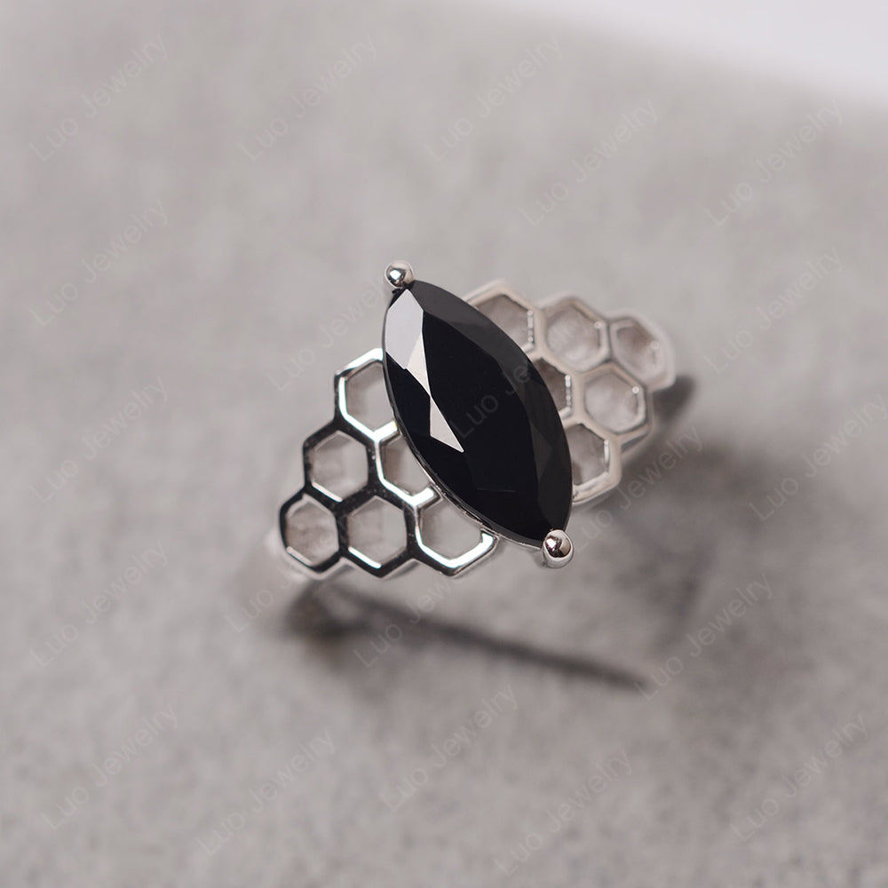 Large Black Stone Solitaire Honeycomb Ring - LUO Jewelry