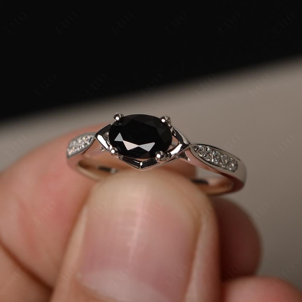 Petite Oval Horizontal Black Spinel Ring - LUO Jewelry