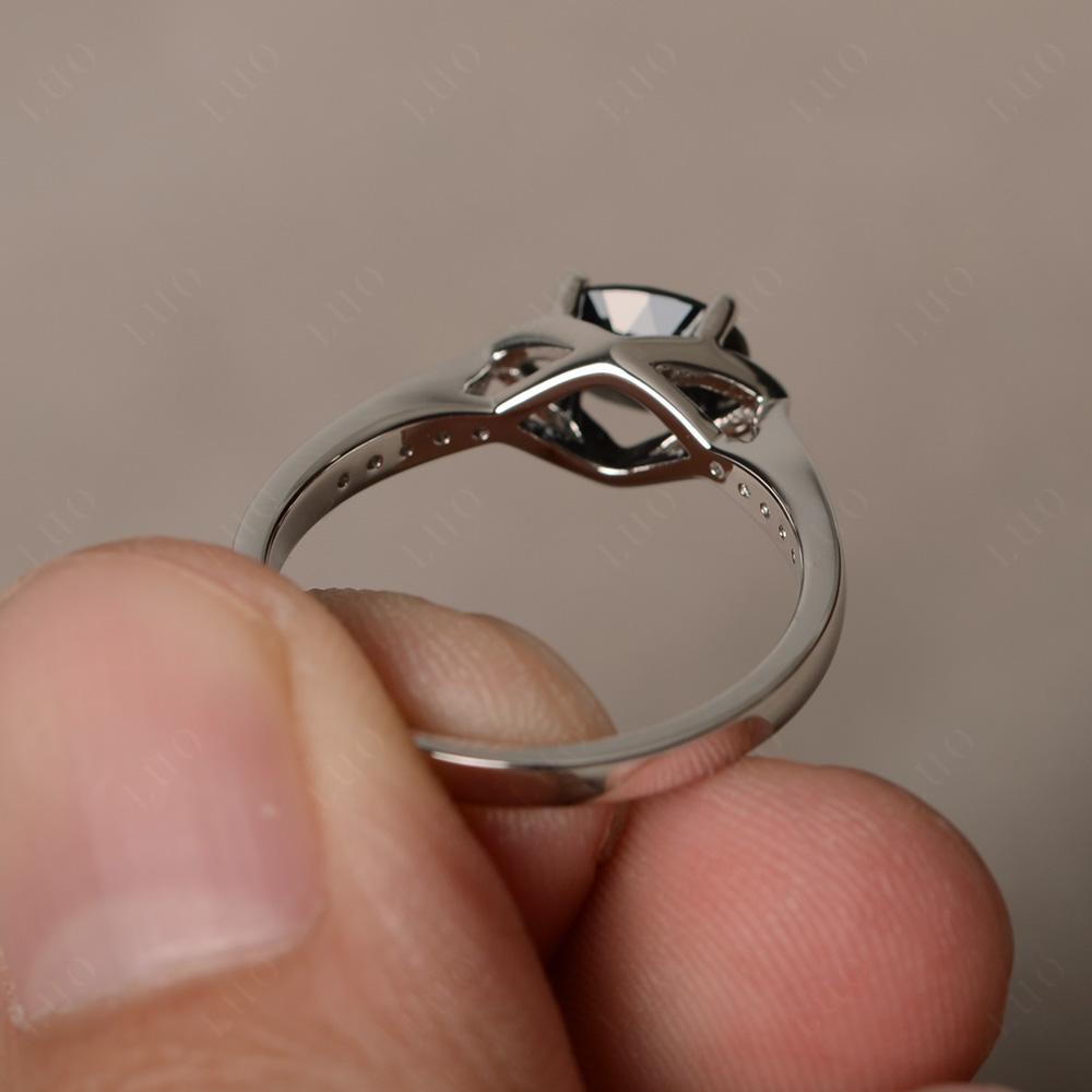 Petite Oval Horizontal Black Spinel Ring - LUO Jewelry