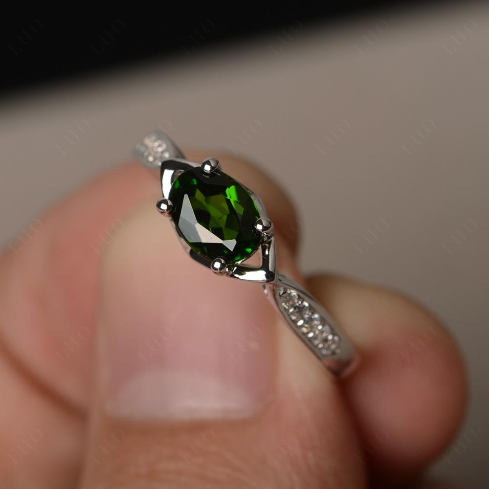 Petite Oval Horizontal Diopside Ring - LUO Jewelry