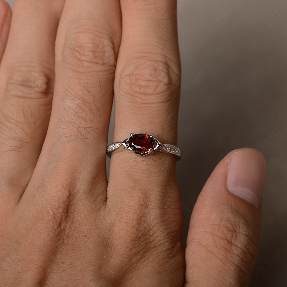 Petite Oval Horizontal Garnet Ring - LUO Jewelry