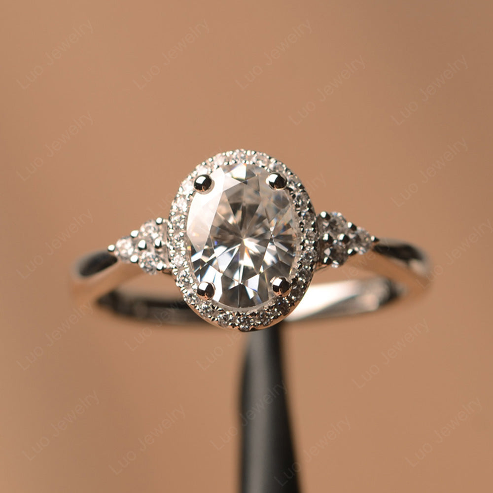 Oval Halo Moissanite Engagement Ring - LUO Jewelry