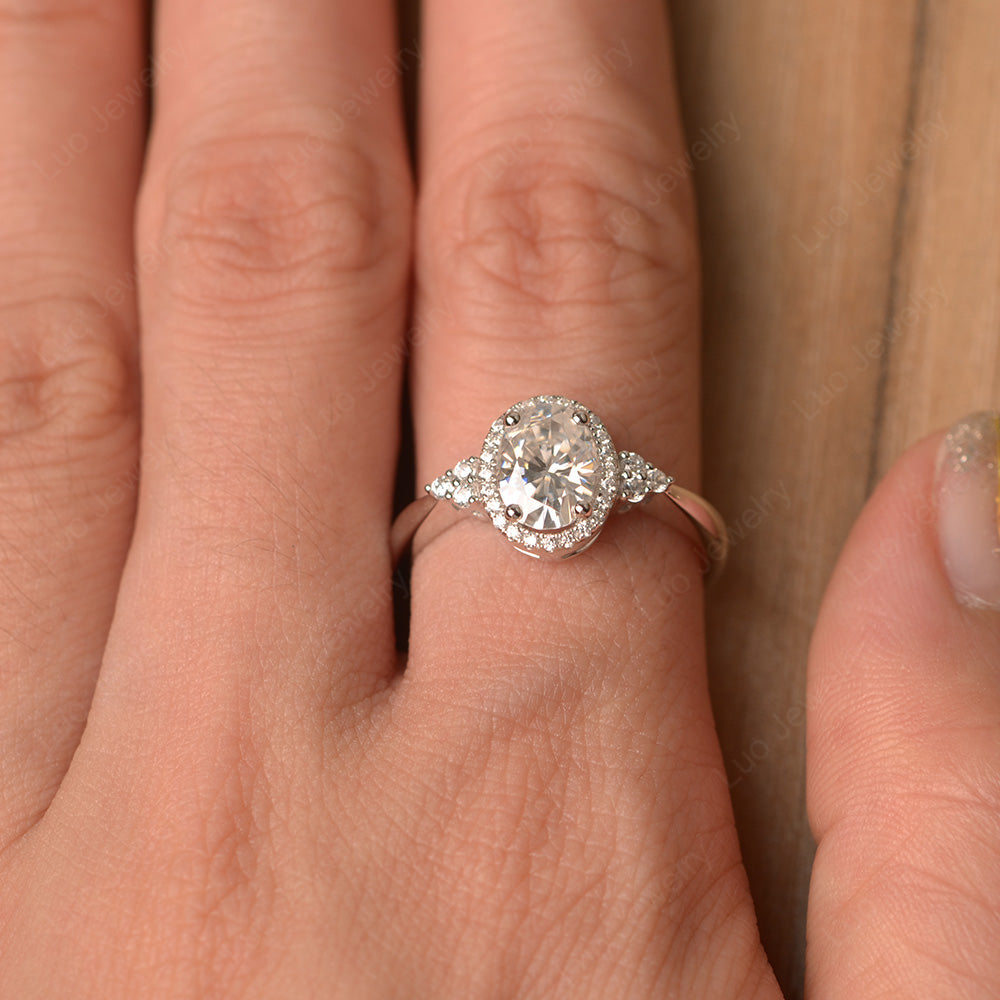 Oval Halo Moissanite Engagement Ring - LUO Jewelry