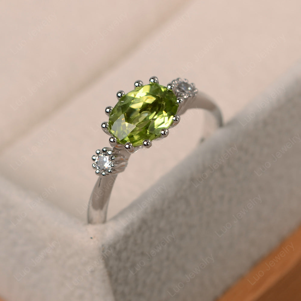 3 Stone Vintage Peridot Mothers Wedding Ring - LUO Jewelry