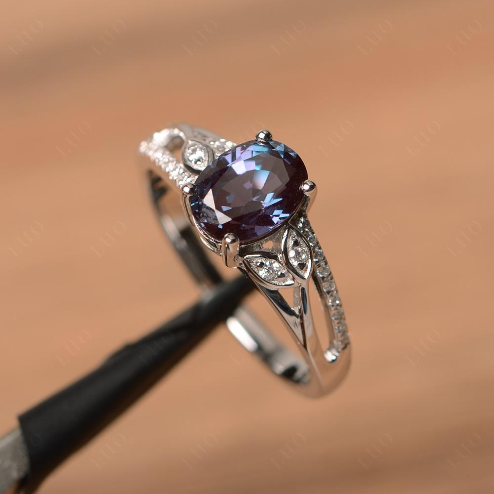 Vintage Oval Cut Lab Grown Alexandrite Engagement Ring - LUO Jewelry