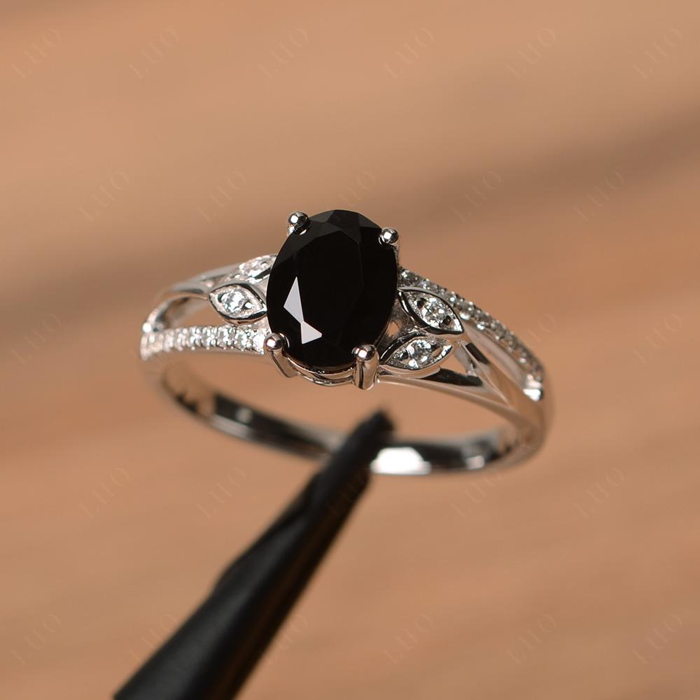 Vintage Oval Cut Black Stone Engagement Ring - LUO Jewelry