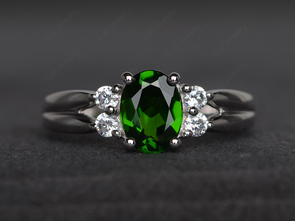 Oval Cut Diopside Ring With Split Shank Gold - LUO Jewelry