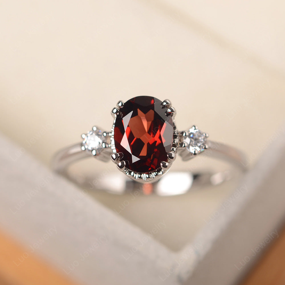 Vintage Oval Garnet Engagement Ring - LUO Jewelry