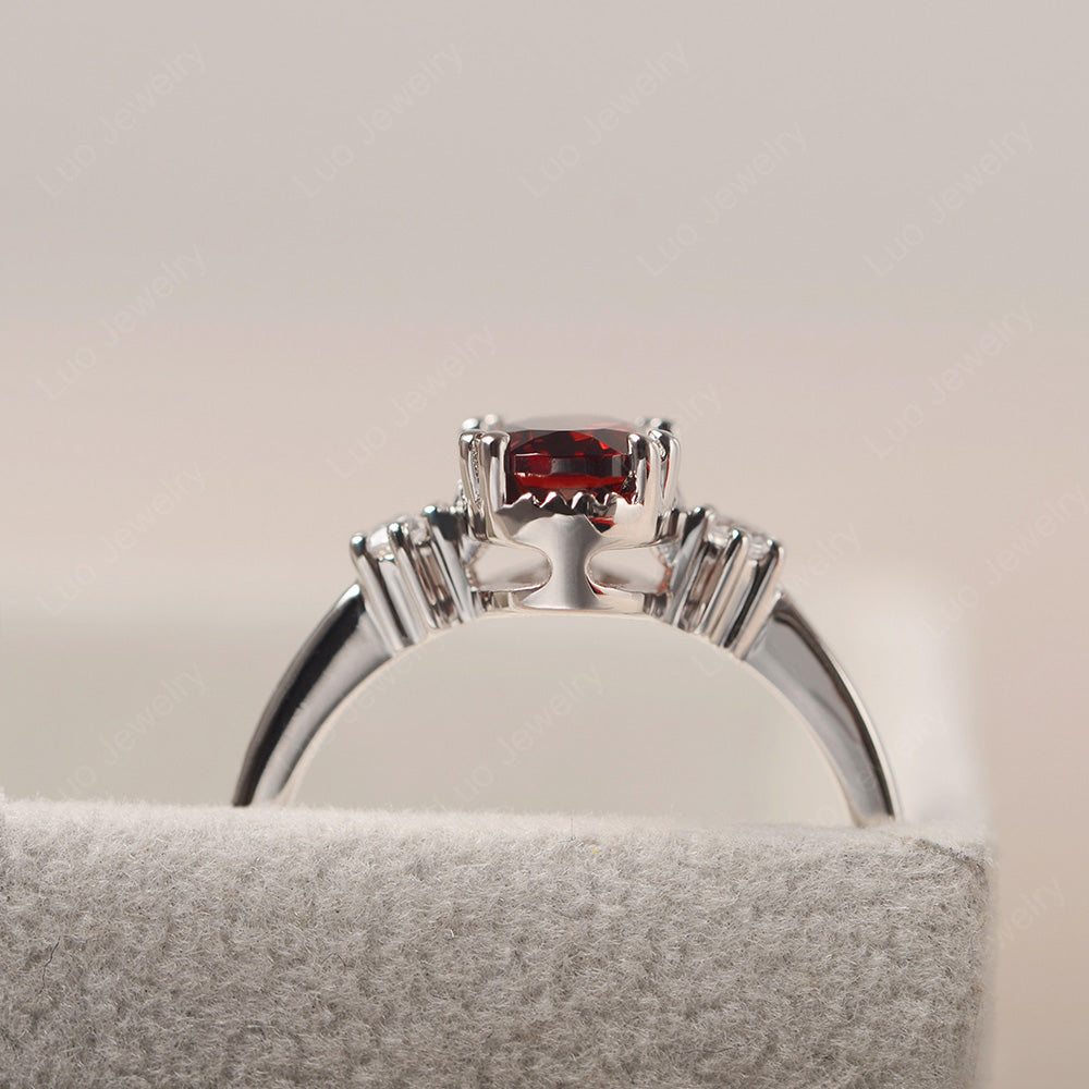 Vintage Oval Garnet Engagement Ring - LUO Jewelry