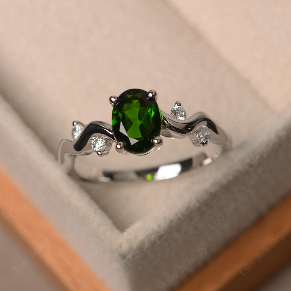 Oval Eccentric Diopside Ring Yellow Gold - LUO Jewelry