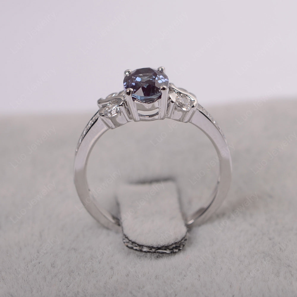 Oval Cut Alexandrite Infinity Stone Ring - LUO Jewelry