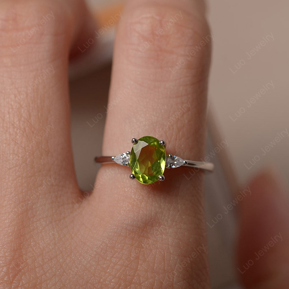 Simple Oval Cut Peridot Ring Yellow Gold - LUO Jewelry