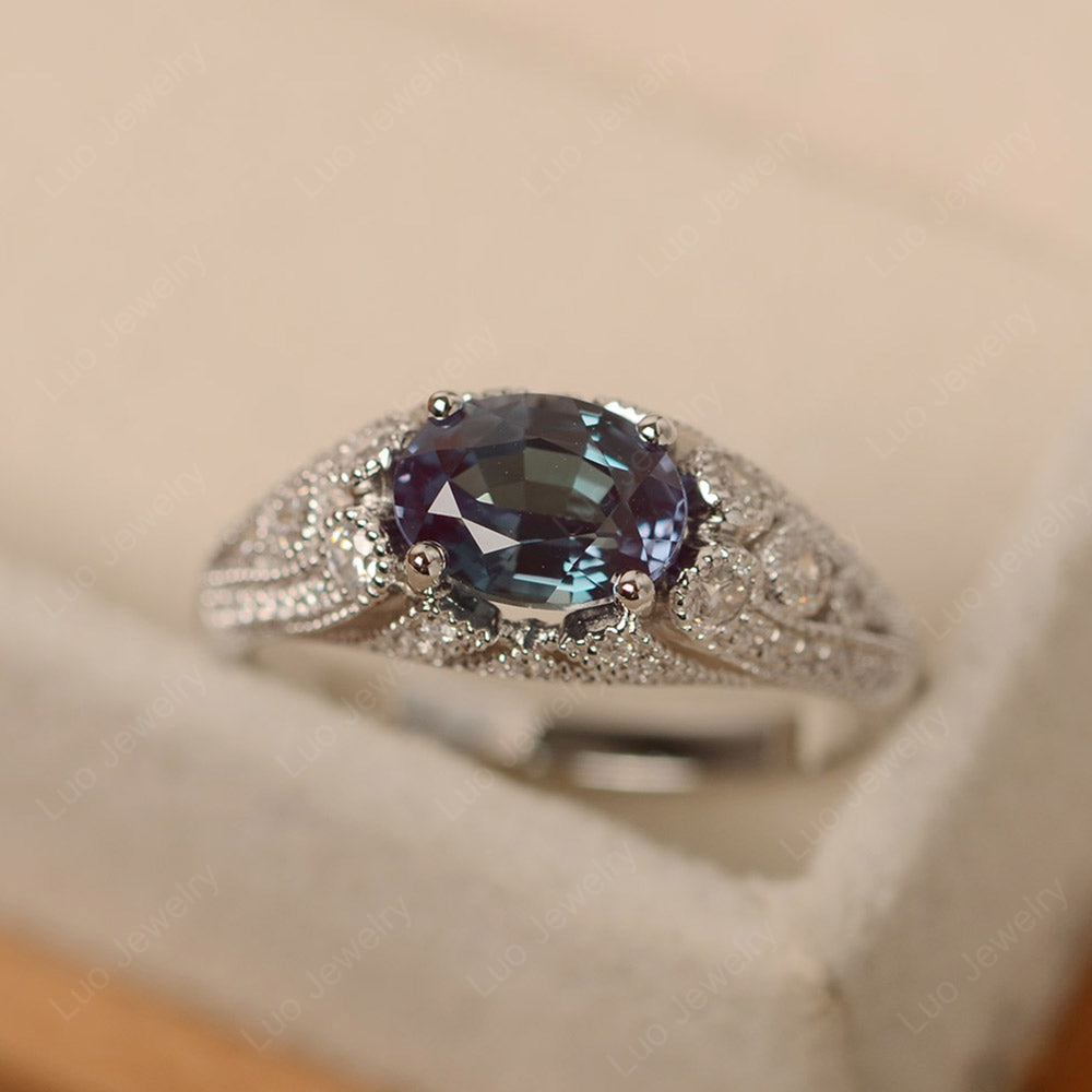 Vintage Horizontal Oval Cut Alexandrite Ring - LUO Jewelry