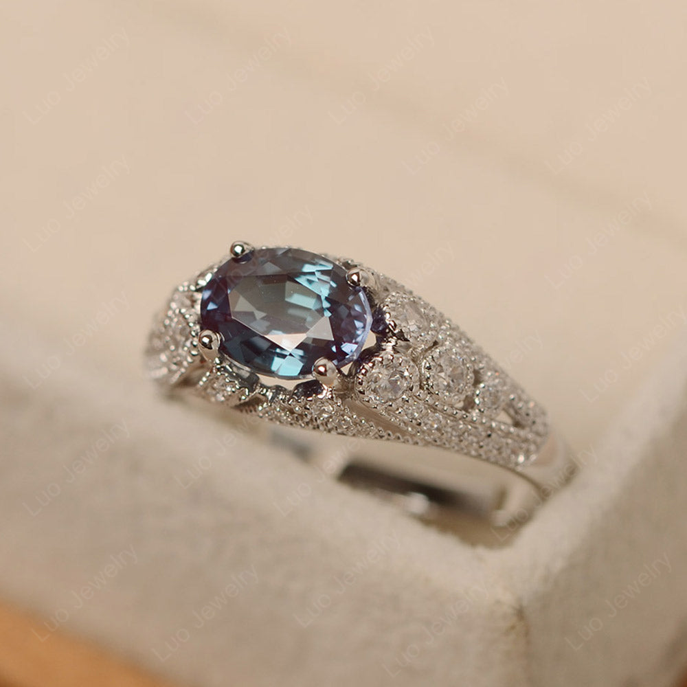 Vintage Horizontal Oval Cut Alexandrite Ring - LUO Jewelry