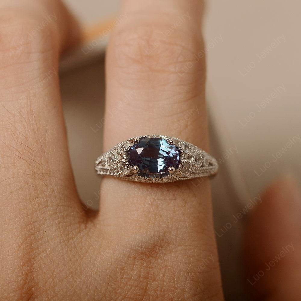 Vintage Horizontal Oval Cut Alexandrite Ring - LUO Jewelry