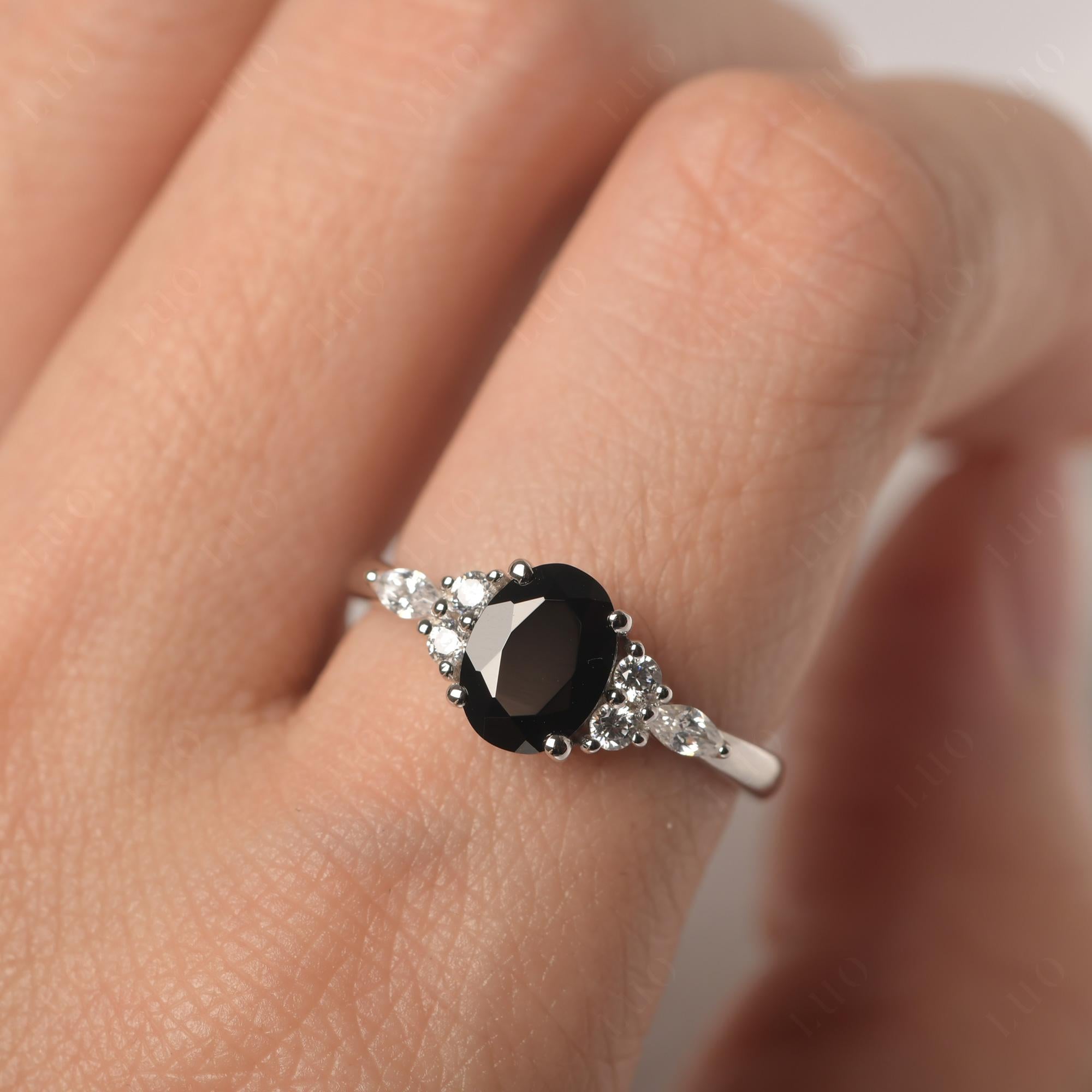 Simple Oval Black Stone Engagement Ring - LUO Jewelry