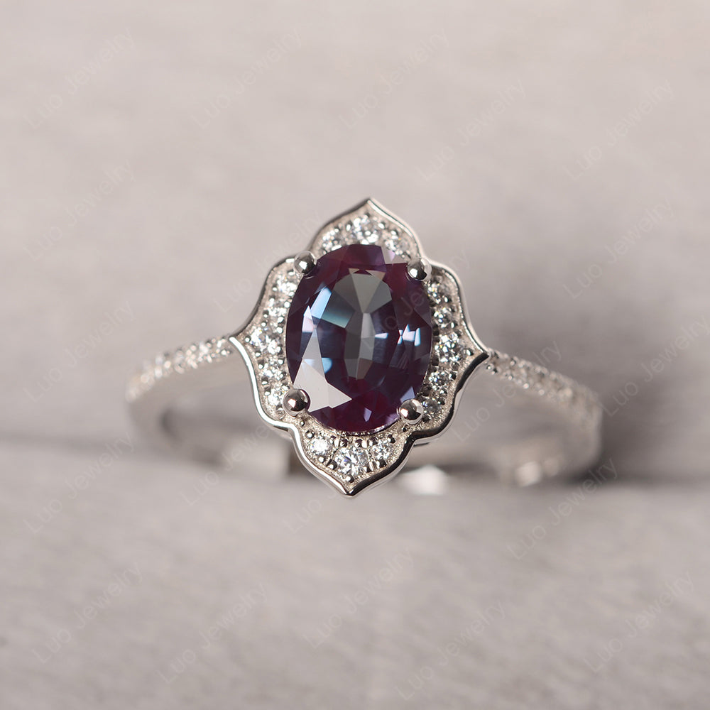 Alexandrite Vintage Oval Halo Engagement Rings - LUO Jewelry