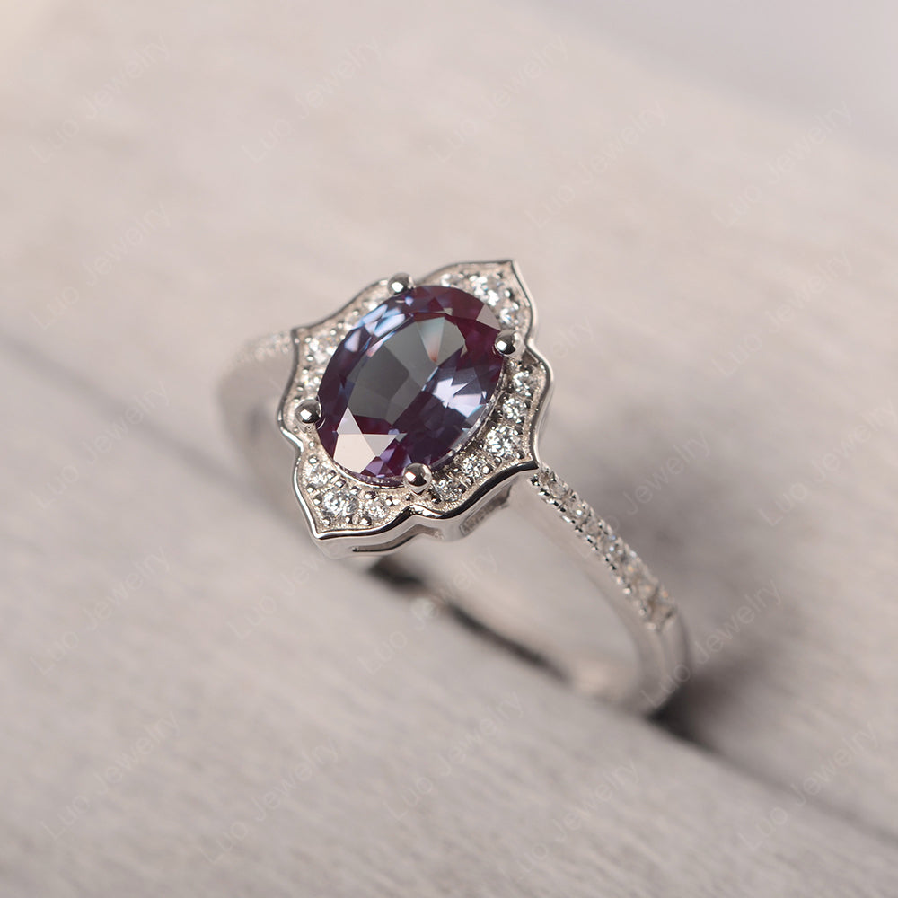 Alexandrite Vintage Oval Halo Engagement Rings - LUO Jewelry
