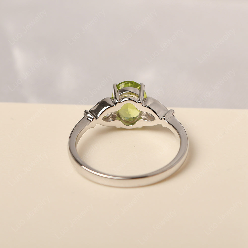 Vintage Peridot Ring With Pear Side Stones - LUO Jewelry