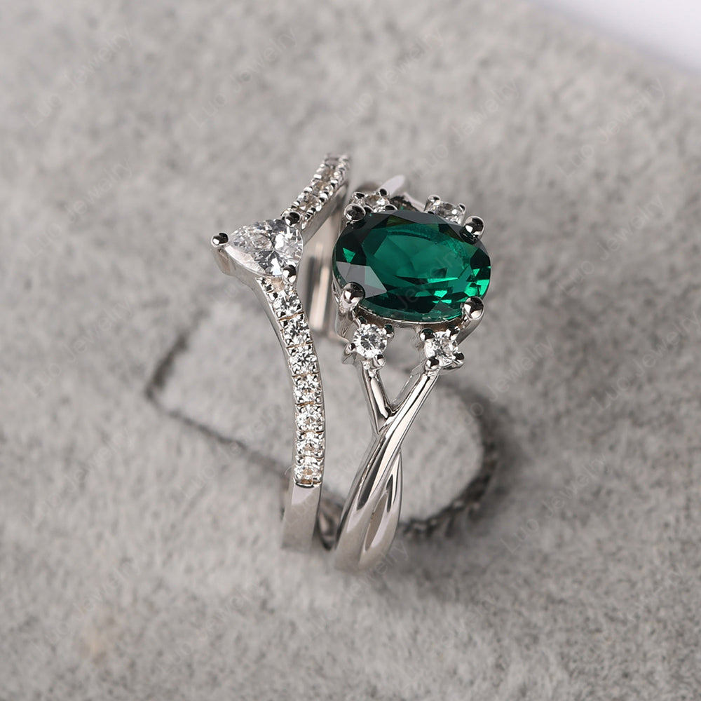 Split Shank Emerald Ring With Wedding Band - LUO Jewelry