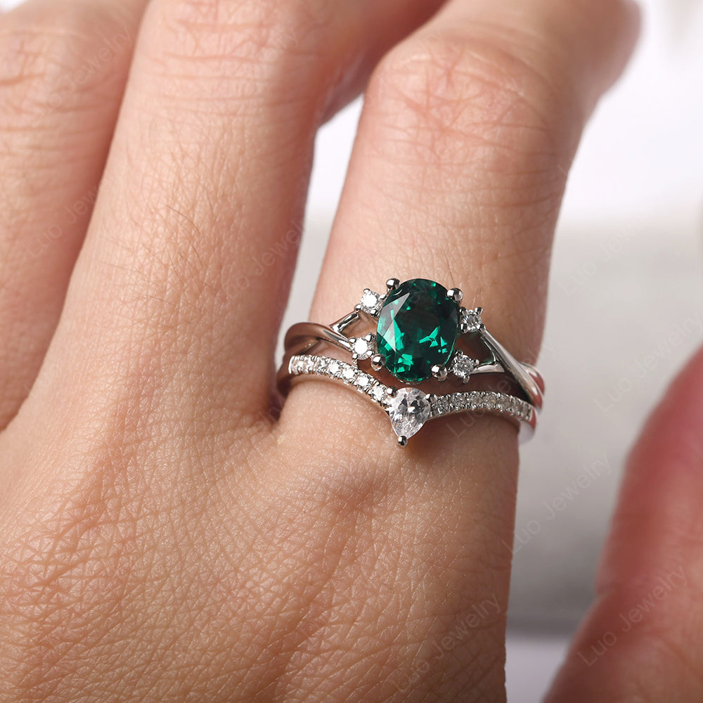 Split Shank Emerald Ring With Wedding Band - LUO Jewelry
