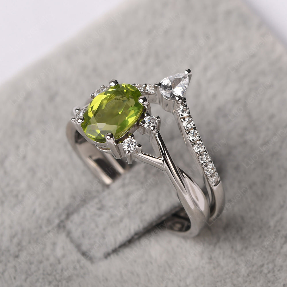 Split Shank Peridot Ring With Wedding Band - LUO Jewelry