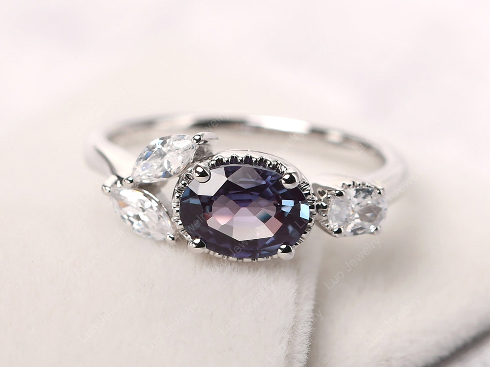 Oval Alexandrite Mothers Ring - LUO Jewelry