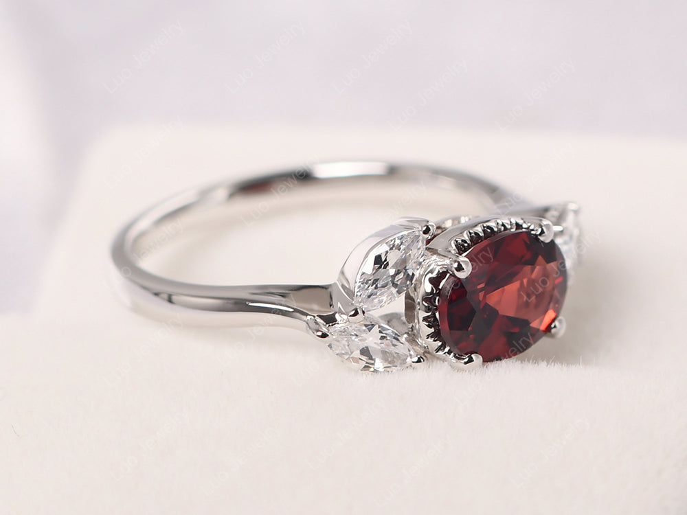 Oval Garnet Mothers Ring - LUO Jewelry