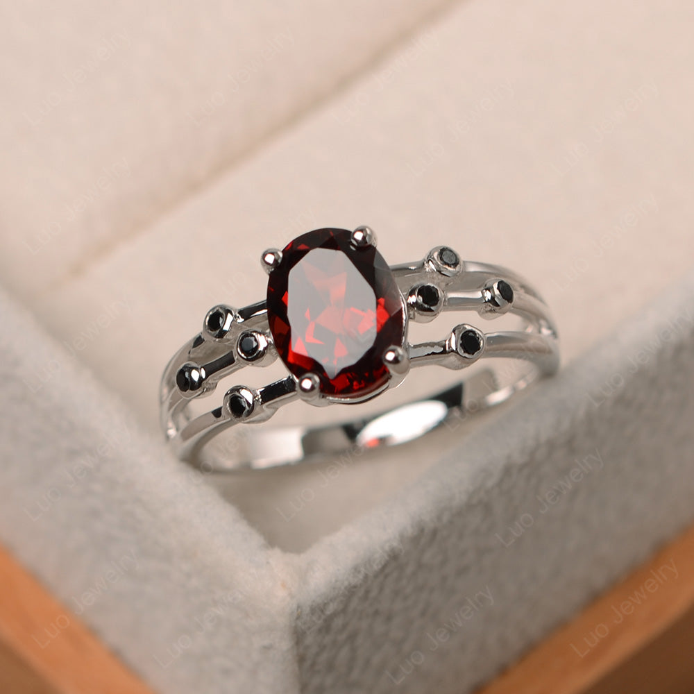 Oval Shaped Garnet Ring Art Deco Silver - LUO Jewelry