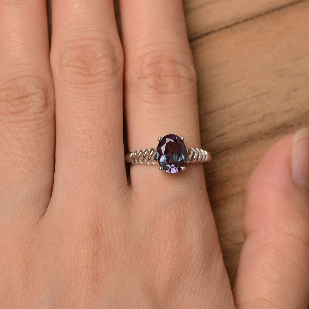Oval Cut Alexandrite Solitaire Wedding Ring - LUO Jewelry