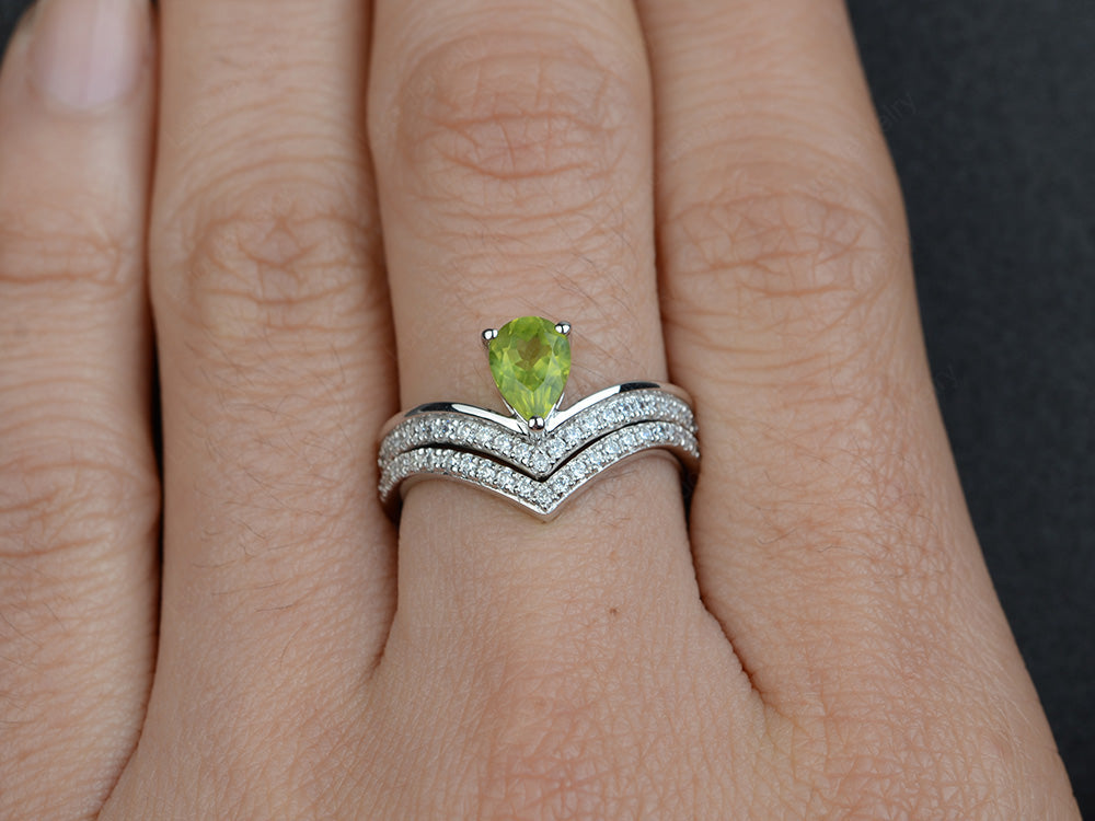 Pear Shaped Peridot Bridal Set Ring Silver - LUO Jewelry