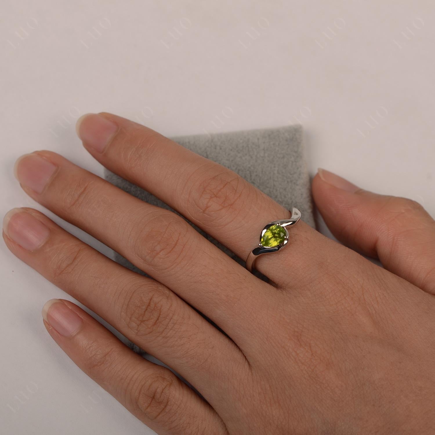 Pear Shaped Peridot East West Solitaire Ring - LUO Jewelry