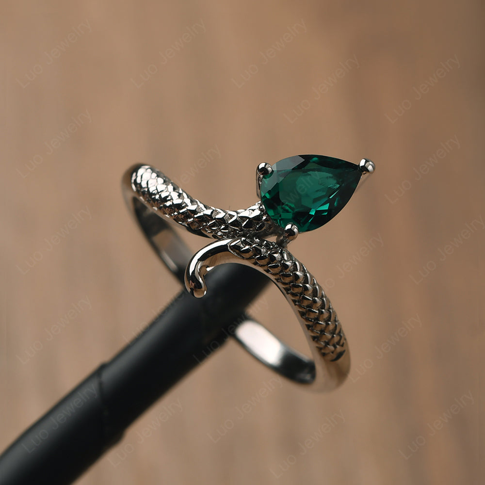 Emerald Snake Ring - LUO Jewelry