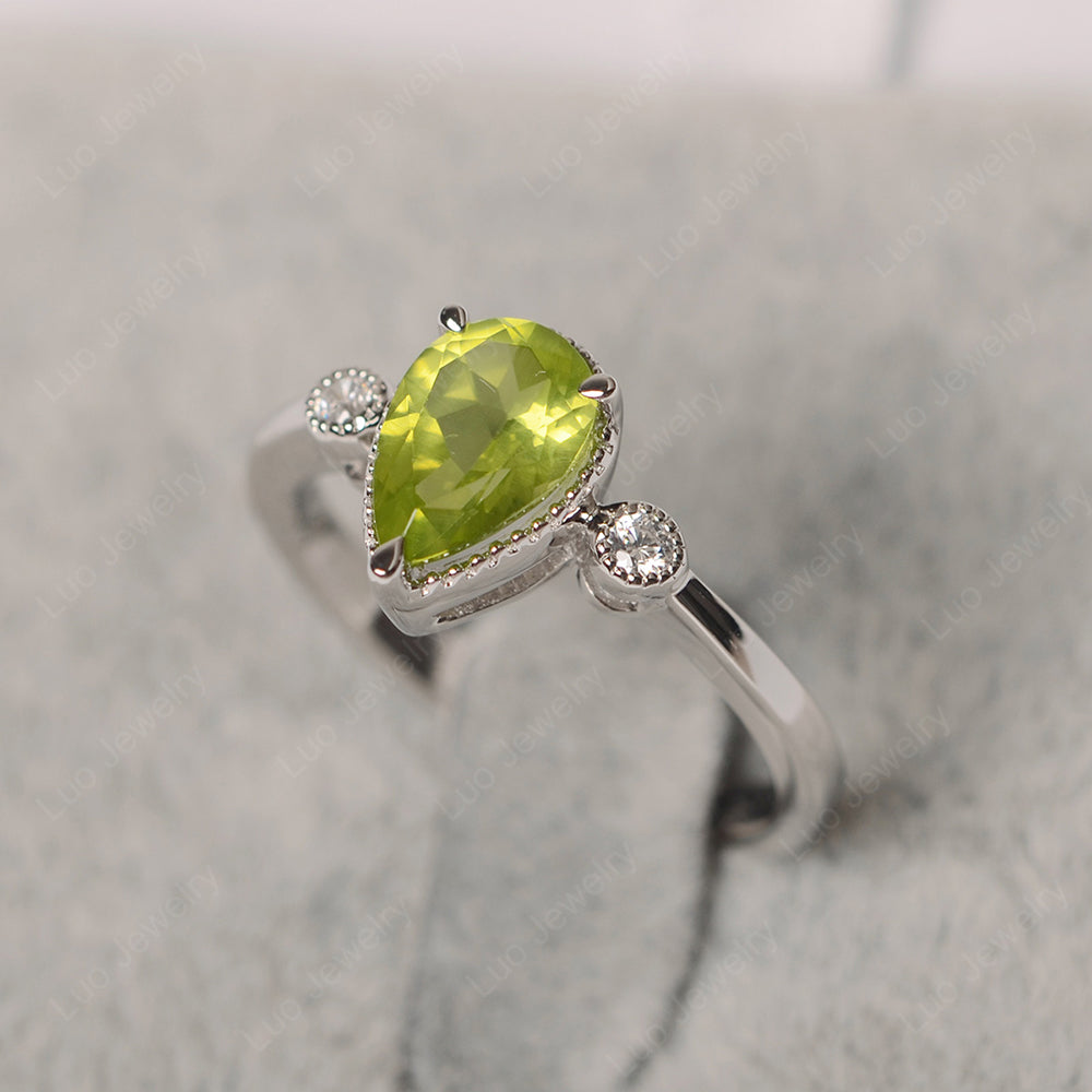 Vintage Pear Shaped Peridot Ring - LUO Jewelry
