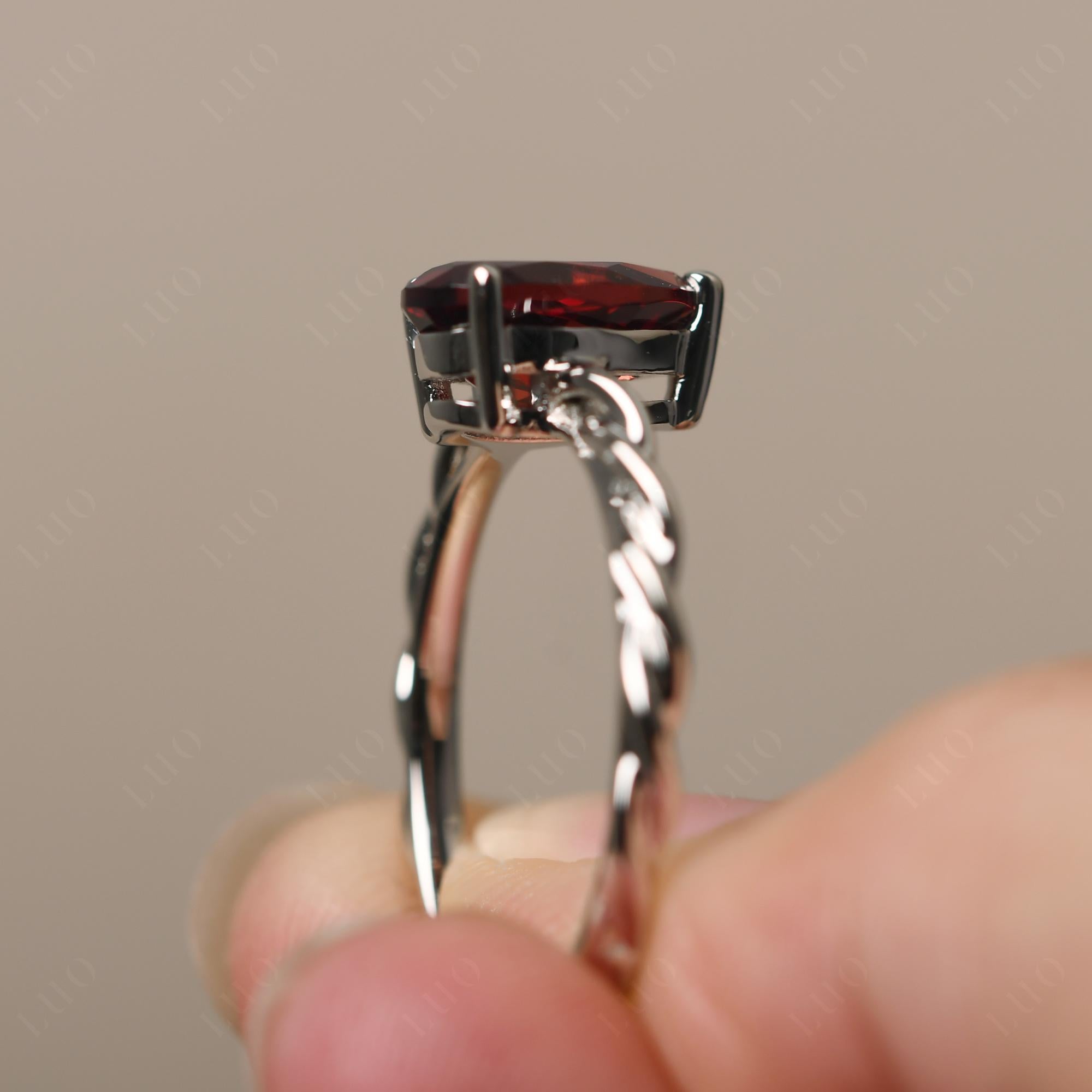 Teardrop Garnet Solitaire Rope Ring - LUO Jewelry