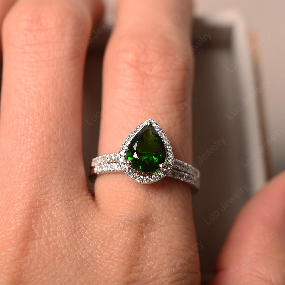 Pear Cut Diopside Bridal Set Engagement Ring - LUO Jewelry